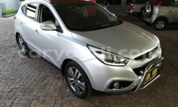 Buy Used Hyundai ix35 Silver Car in Lusaka in Zambia Buy Used Hyundai ix35 Silver Car in Lusaka in Zambia