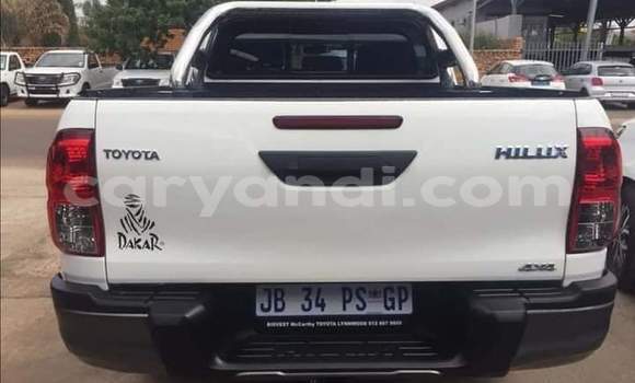 Buy Used Toyota Hilux White Car in Kabwe in Zambia Buy Used Toyota Hilux White Car in Kabwe in Zambia
