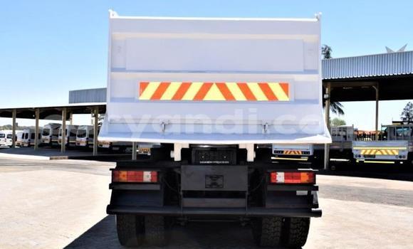 Acheter Occasion Utilitaire Mercedes–Benz 2628 Blanc à Chipata, Zambie Acheter Occasion Utilitaire Mercedes–Benz 2628 Blanc à Chipata, Zambie