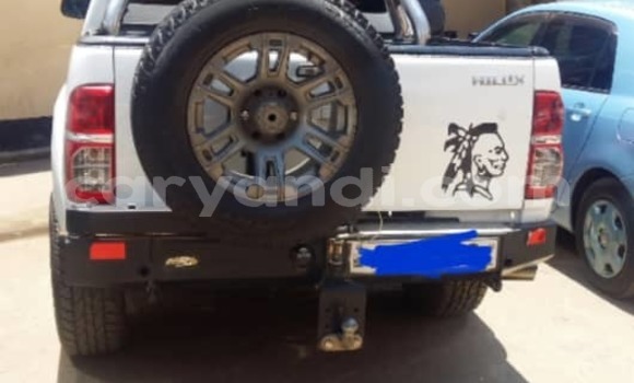 Buy Used Toyota Hilux White Car in Lusaka in Zambia Buy Used Toyota Hilux White Car in Lusaka in Zambia