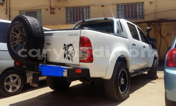 Buy Used Toyota Hilux White Car in Lusaka in Zambia Buy Used Toyota Hilux White Car in Lusaka in Zambia