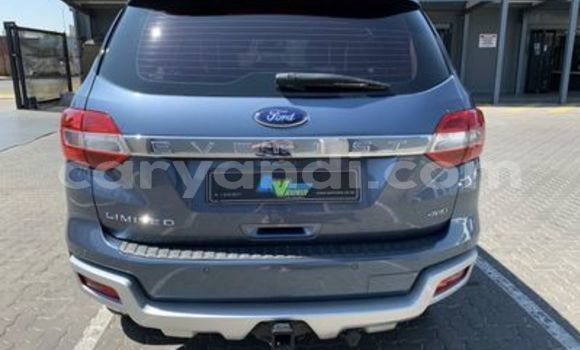 Tenga Tsaru Ford Everest Bhuruu Mota in Mazabuka in Southern Tenga Tsaru Ford Everest Bhuruu Mota in Mazabuka in Southern