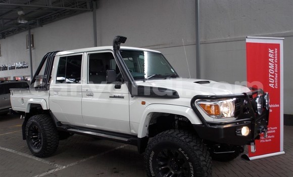 Nunua Ilio tumika Toyota Land Cruiser Nyingine Gari ndani ya Chipata nchini Zambia Nunua Ilio tumika Toyota Land Cruiser Nyingine Gari ndani ya Chipata nchini Zambia