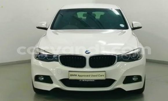 Tenga Tsaru BMW 3–Series Chena Mota in Mazabuka in Southern Tenga Tsaru BMW 3–Series Chena Mota in Mazabuka in Southern