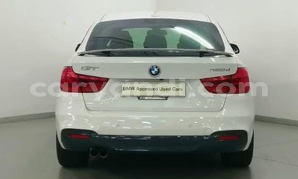 Tenga Tsaru BMW 3–Series Chena Mota in Mazabuka in Southern Tenga Tsaru BMW 3–Series Chena Mota in Mazabuka in Southern