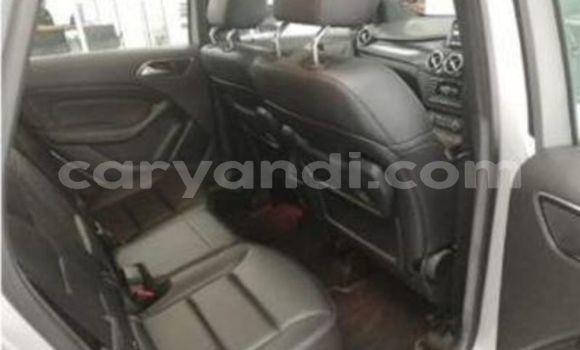 Tenga Tsaru BMW 3–Series Chena Mota in Mazabuka in Southern Tenga Tsaru BMW 3–Series Chena Mota in Mazabuka in Southern