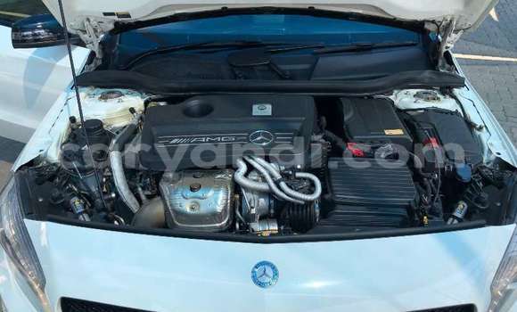 Nunua Ilio tumika Mercedes‒Benz A-klasse AMG Nyeupe Gari ndani ya Livingstone nchini Zambia Nunua Ilio tumika Mercedes‒Benz A-klasse AMG Nyeupe Gari ndani ya Livingstone nchini Zambia