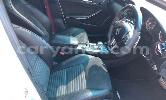 Nunua Ilio tumika Mercedes‒Benz A-klasse AMG Nyeupe Gari ndani ya Livingstone nchini Zambia Nunua Ilio tumika Mercedes‒Benz A-klasse AMG Nyeupe Gari ndani ya Livingstone nchini Zambia