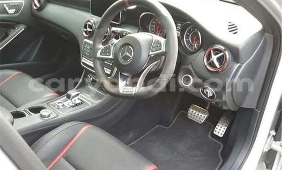 Acheter Occasion Voiture Mercedes‒Benz A-klasse AMG Gris à Livingstone, Zambie Acheter Occasion Voiture Mercedes‒Benz A-klasse AMG Gris à Livingstone, Zambie