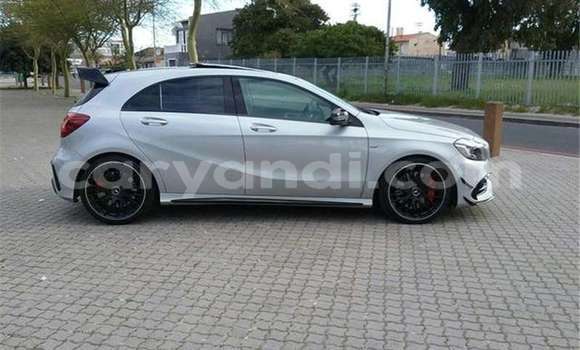 Acheter Occasion Voiture Mercedes‒Benz A-klasse AMG Gris à Livingstone, Zambie Acheter Occasion Voiture Mercedes‒Benz A-klasse AMG Gris à Livingstone, Zambie