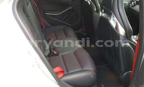 Acheter Occasion Voiture Mercedes‒Benz A-klasse AMG Gris à Livingstone, Zambie Acheter Occasion Voiture Mercedes‒Benz A-klasse AMG Gris à Livingstone, Zambie