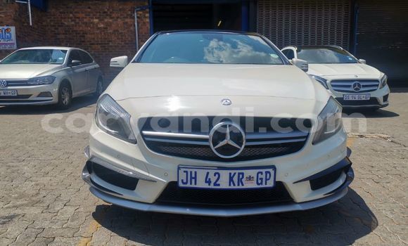 Nunua Ilio tumika Mercedes‒Benz A-klasse AMG Nyeupe Gari ndani ya Chipata nchini Zambia Nunua Ilio tumika Mercedes‒Benz A-klasse AMG Nyeupe Gari ndani ya Chipata nchini Zambia