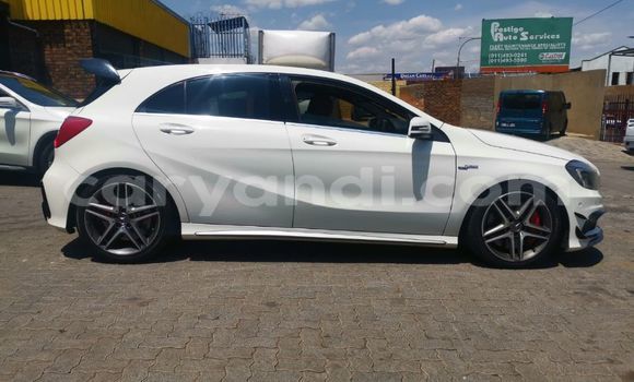 Nunua Ilio tumika Mercedes‒Benz A-klasse AMG Nyeupe Gari ndani ya Chipata nchini Zambia Nunua Ilio tumika Mercedes‒Benz A-klasse AMG Nyeupe Gari ndani ya Chipata nchini Zambia