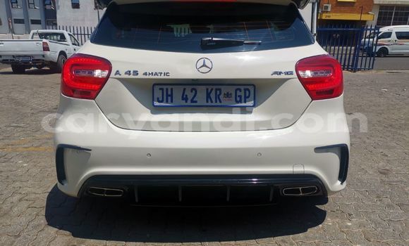 Nunua Ilio tumika Mercedes‒Benz A-klasse AMG Nyeupe Gari ndani ya Chipata nchini Zambia Nunua Ilio tumika Mercedes‒Benz A-klasse AMG Nyeupe Gari ndani ya Chipata nchini Zambia