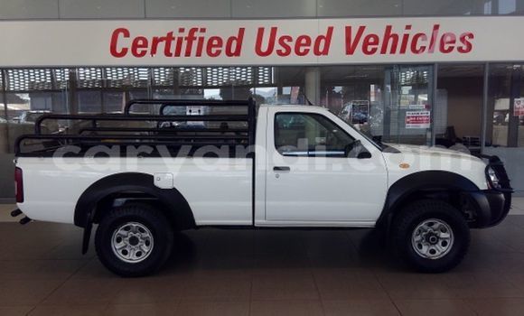 Buy Used Nissan NP 300 White Car in Livingstone in Zambia Buy Used Nissan NP 300 White Car in Livingstone in Zambia