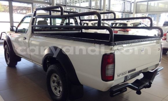 Buy Used Nissan NP 300 White Car in Livingstone in Zambia Buy Used Nissan NP 300 White Car in Livingstone in Zambia