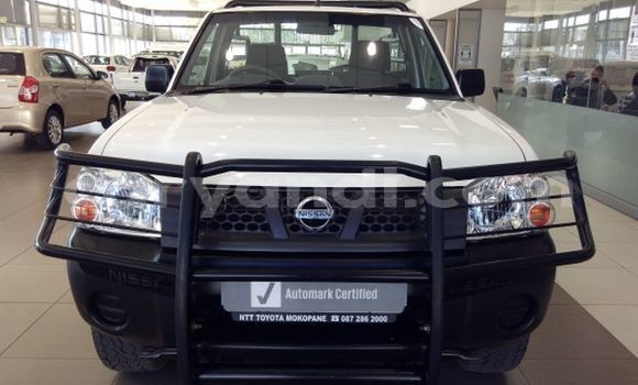 Buy Used Nissan NP 300 White Car in Livingstone in Zambia Buy Used Nissan NP 300 White Car in Livingstone in Zambia