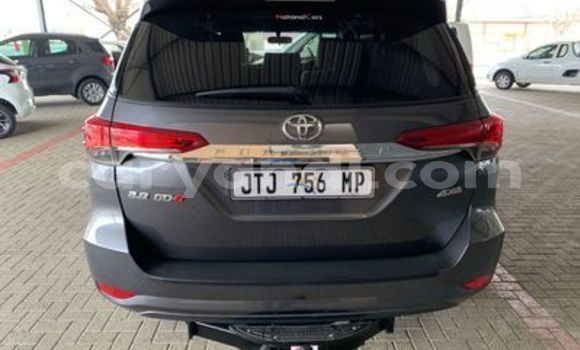 Buy Used Toyota Fortuner White Car in Kalulushi in Copperbelt Buy Used Toyota Fortuner White Car in Kalulushi in Copperbelt