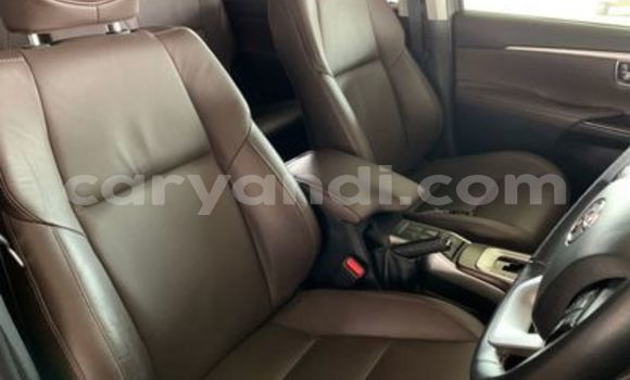 Buy Used Toyota Fortuner White Car in Kalulushi in Copperbelt Buy Used Toyota Fortuner White Car in Kalulushi in Copperbelt