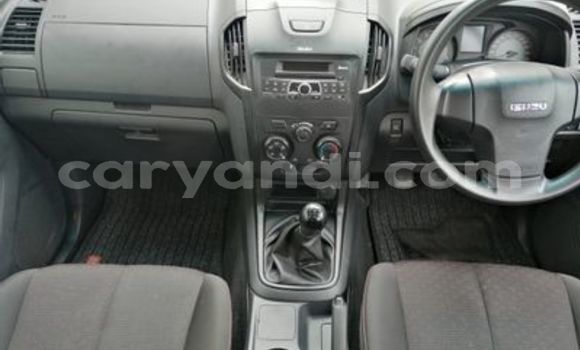 Buy Used Isuzu D–MAX White Car in Lusaka in Zambia Buy Used Isuzu D–MAX White Car in Lusaka in Zambia