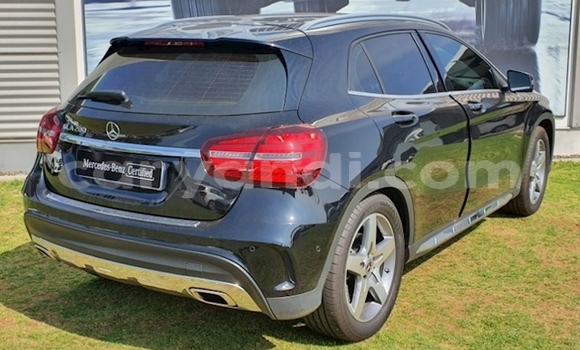 Nunua Ilio tumika Mercedes‒Benz 200 Nyingine Gari ndani ya Chipata nchini Zambia Nunua Ilio tumika Mercedes‒Benz 200 Nyingine Gari ndani ya Chipata nchini Zambia