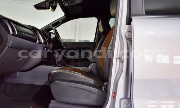 Nunua Ilio tumika Mercedes‒Benz 200 Nyingine Gari ndani ya Chipata nchini Zambia Nunua Ilio tumika Mercedes‒Benz 200 Nyingine Gari ndani ya Chipata nchini Zambia