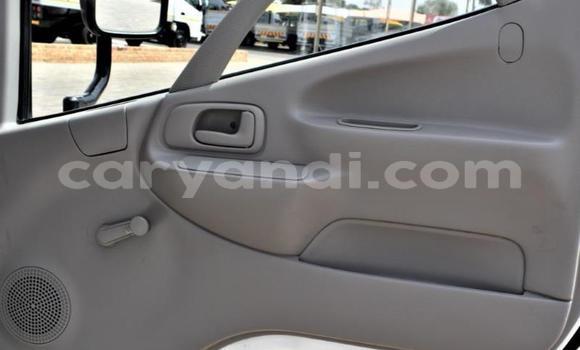 Nunua Ilio tumika Toyota Dyna Nyeupe Lori ndani ya Chingola nchini Zambia Nunua Ilio tumika Toyota Dyna Nyeupe Lori ndani ya Chingola nchini Zambia