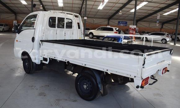 Acheter Occasion Voiture Hyundai H200 Blanc à Choma, Du sud Acheter Occasion Voiture Hyundai H200 Blanc à Choma, Du sud