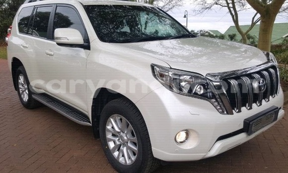 Buy Used Toyota Land Cruiser Prado White Car in Lusaka in Zambia Buy Used Toyota Land Cruiser Prado White Car in Lusaka in Zambia