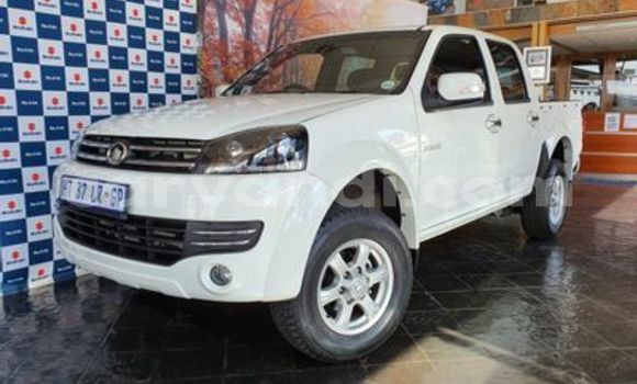 Buy Used GMC Acadia White Car in Mwansabombwe in Luapala Buy Used GMC Acadia White Car in Mwansabombwe in Luapala