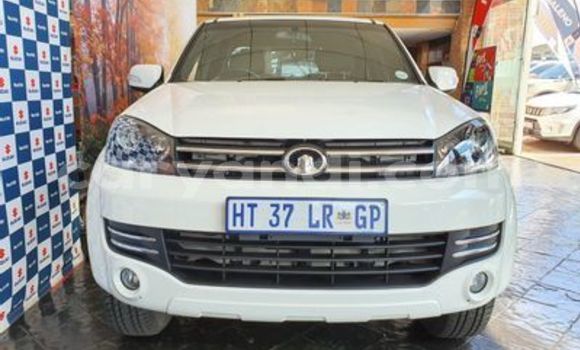 Buy Used GMC Acadia White Car in Mwansabombwe in Luapala Buy Used GMC Acadia White Car in Mwansabombwe in Luapala