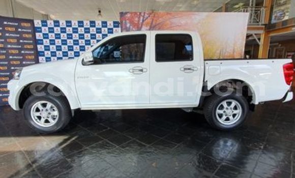 Buy Used GMC Acadia White Car in Mwansabombwe in Luapala Buy Used GMC Acadia White Car in Mwansabombwe in Luapala