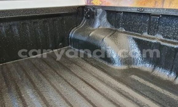 Buy Used GMC Acadia White Car in Mwansabombwe in Luapala Buy Used GMC Acadia White Car in Mwansabombwe in Luapala