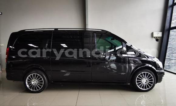 Tenga Tsaru Mercedes‒Benz Viano Nhema Mota in Lusaka in Zambia Tenga Tsaru Mercedes‒Benz Viano Nhema Mota in Lusaka in Zambia