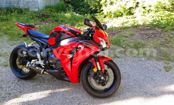 Acheter Occasion Moto Honda CBR Rouge à Isoka, Nord Acheter Occasion Moto Honda CBR Rouge à Isoka, Nord