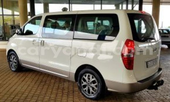 Acheter Occasion Voiture Hyundai H1 Blanc à Mufulira, Zambie Acheter Occasion Voiture Hyundai H1 Blanc à Mufulira, Zambie