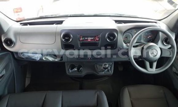 Acheter Occasion Voiture Mercedes‒Benz Viano Blanc à Lusaka, Zambie Acheter Occasion Voiture Mercedes‒Benz Viano Blanc à Lusaka, Zambie
