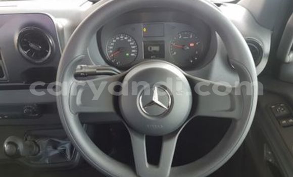 Acheter Occasion Voiture Mercedes‒Benz Viano Blanc à Lusaka, Zambie Acheter Occasion Voiture Mercedes‒Benz Viano Blanc à Lusaka, Zambie