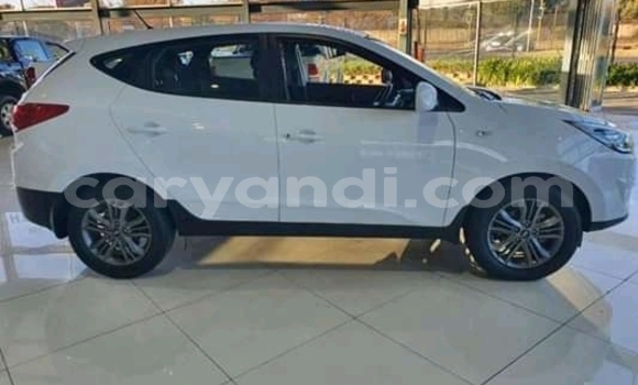 Buy Used Hyundai ix35 White Car in Kabwe in Zambia Buy Used Hyundai ix35 White Car in Kabwe in Zambia