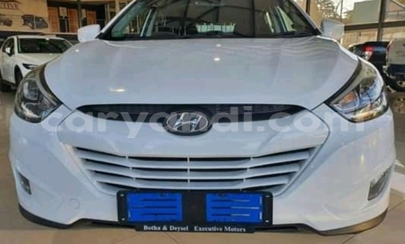 Buy Used Hyundai ix35 White Car in Kabwe in Zambia Buy Used Hyundai ix35 White Car in Kabwe in Zambia