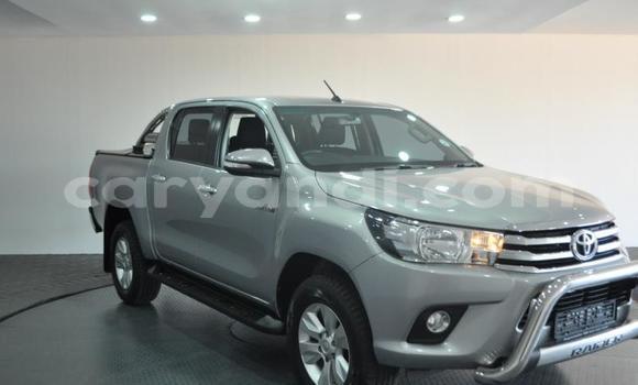 Acheter Occasion Voiture Toyota Hilux Gris à Lusaka, Zambie Acheter Occasion Voiture Toyota Hilux Gris à Lusaka, Zambie