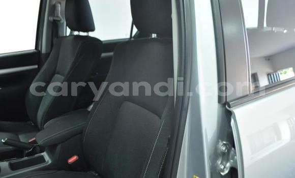 Acheter Occasion Voiture Toyota Hilux Gris à Lusaka, Zambie Acheter Occasion Voiture Toyota Hilux Gris à Lusaka, Zambie