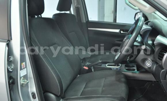 Acheter Occasion Voiture Toyota Hilux Gris à Lusaka, Zambie Acheter Occasion Voiture Toyota Hilux Gris à Lusaka, Zambie