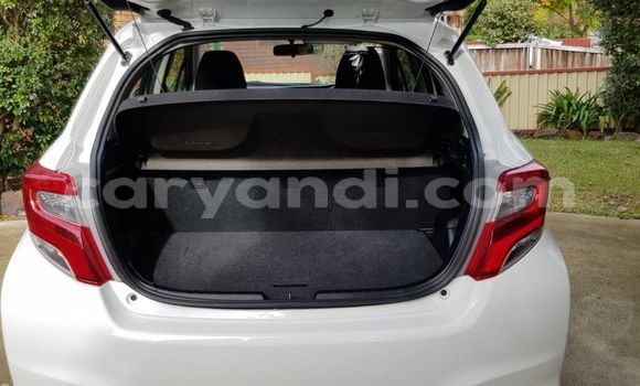 Tenga Tsaru Toyota Yaris Chena Mota in Mwansabombwe in Luapala Tenga Tsaru Toyota Yaris Chena Mota in Mwansabombwe in Luapala