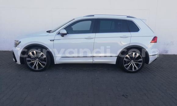Nunua Ilio tumika Volkswagen Tiguan Nyeupe Gari ndani ya Lusaka nchini Zambia