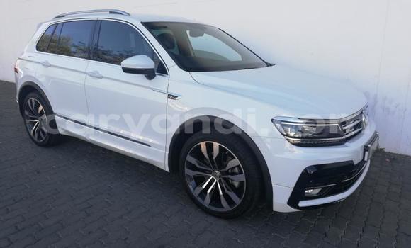 Buy Used Volkswagen Tiguan White Car in Lusaka in Zambia Buy Used Volkswagen Tiguan White Car in Lusaka in Zambia