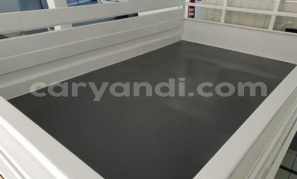 Tenga Tsaru Hino 300 Series Chena Rori in Lusaka in Zambia Tenga Tsaru Hino 300 Series Chena Rori in Lusaka in Zambia