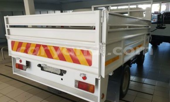 Tenga Tsaru Hino 300 Series Chena Rori in Lusaka in Zambia Tenga Tsaru Hino 300 Series Chena Rori in Lusaka in Zambia