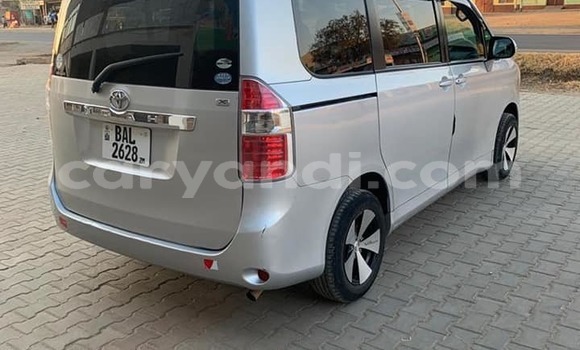 Tenga Tsaru Toyota Noah Sirivha Mota in Lusaka in Zambia Tenga Tsaru Toyota Noah Sirivha Mota in Lusaka in Zambia