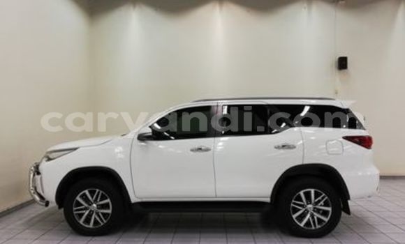 Buy Used Toyota Fortuner White Car in Lusaka in Zambia Buy Used Toyota Fortuner White Car in Lusaka in Zambia